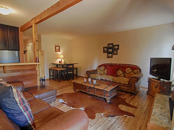 2nd image of 1300 Regency Way #32