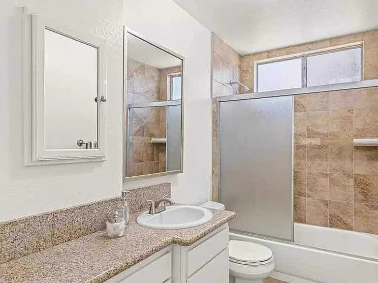 8829 Darby Ave — Photo 2