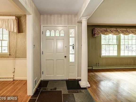 3rd image of 6227 Nelway Dr