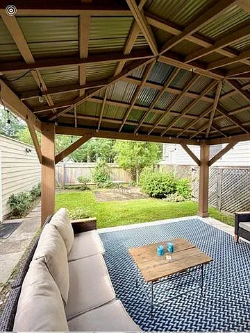 2505 Joseph St — Photo 15