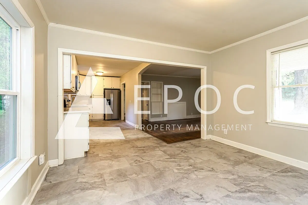 3307 Amos Dr — Photo 3