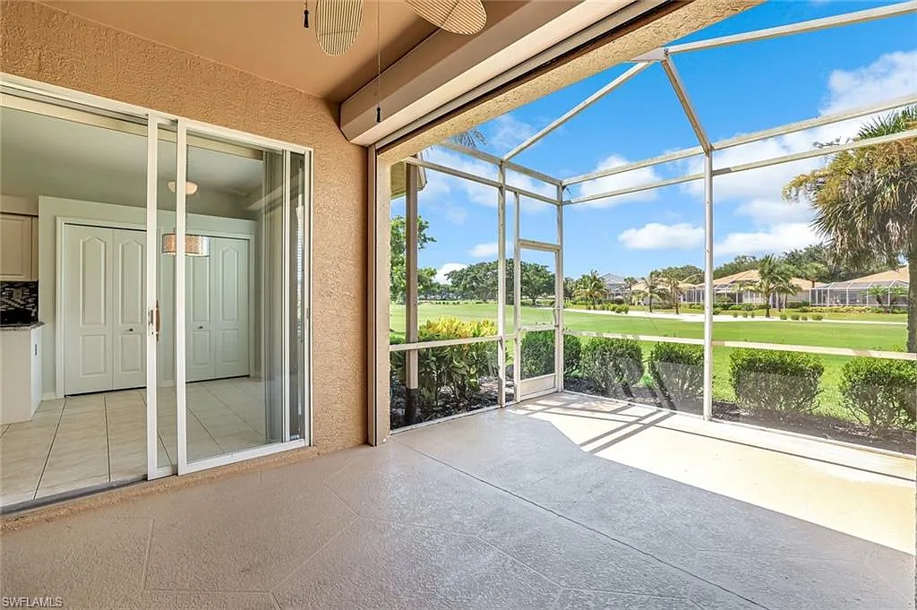 2 bed, 2.0 bath, 1307 sqft, $2,175 — Photo 2