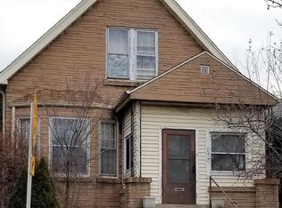 1320 N 25th St, Milwaukee, WI 53205