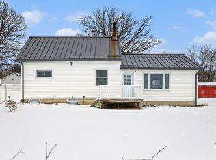 2410 W Pinconning Rd, Rhodes, MI 48652