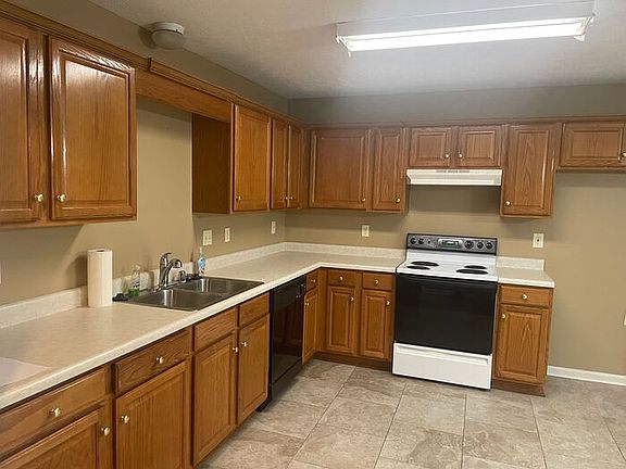 3rd image of 2200 Destin Dr