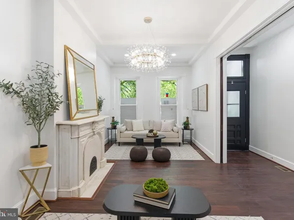 1526 McCulloh St, Baltimore, MD 21217