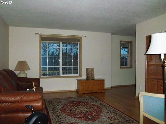 4th image of 3205 NE 165th Ave