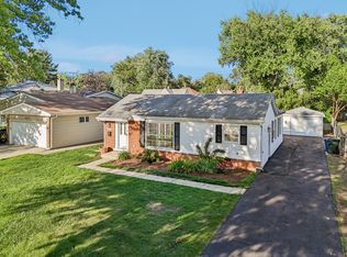 217 S Park Blvd, Glen Ellyn, IL 60137