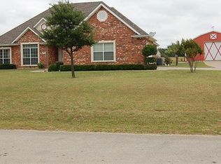 1901 Tanya Ct, Cleburne, TX 76031