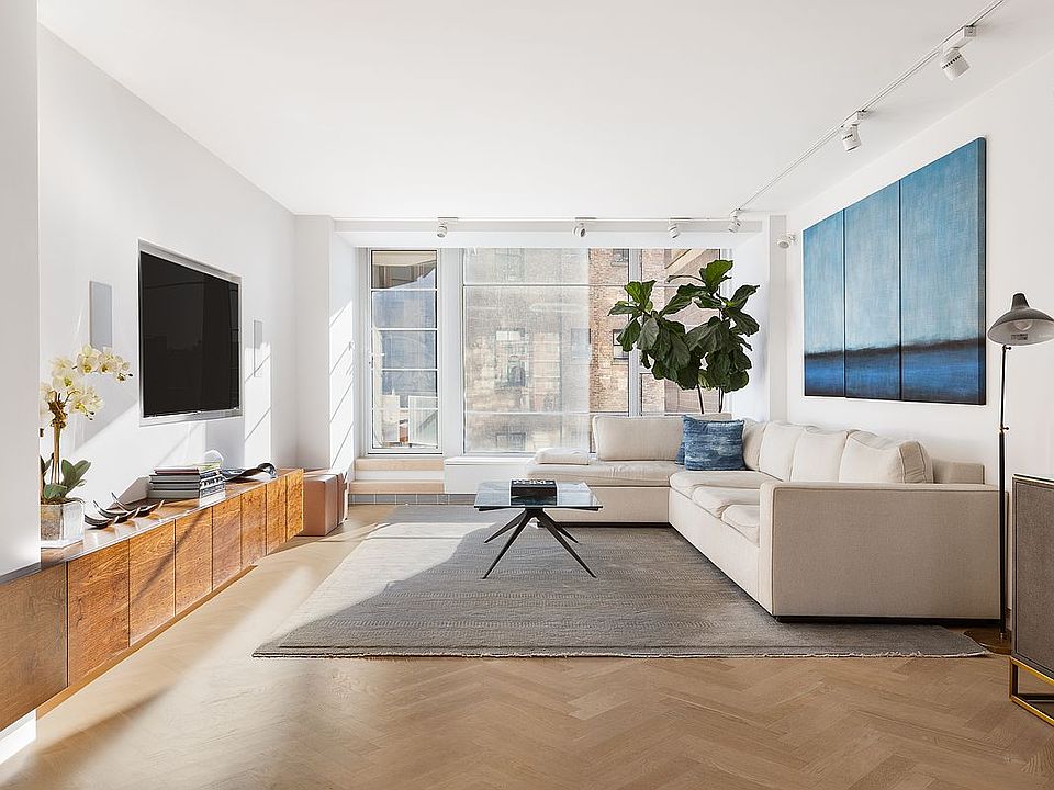 1st image of 37 W 12th St APT 9C