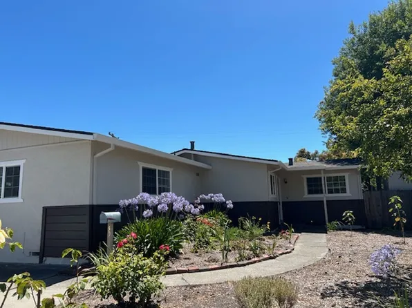 301 Arlen Dr, Rohnert Park, CA 94928