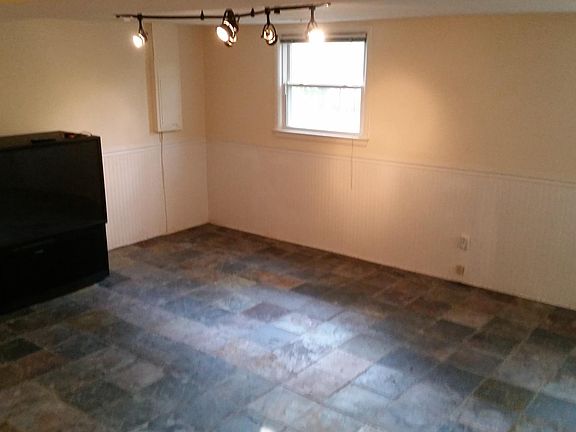 5th image of 3133 Creswell Dr