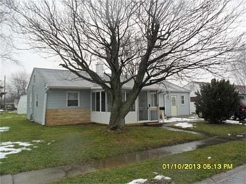 2nd image of 323 Roosevelt Dr