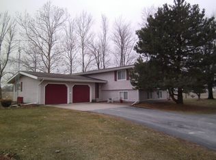 3294 180th St, Muscatine, IA 52761