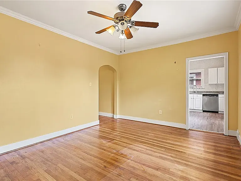 3 bed, 2990 sqft, $650 — Photo 1
