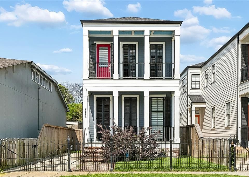 1st image of 719 Teche St