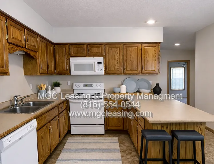 622 Willow Ln #B — Photo 2