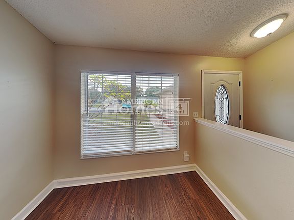 5th image of 15341 Lafite Ln