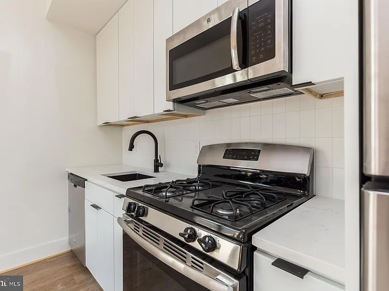 630 Federal St #205 — Photo 7