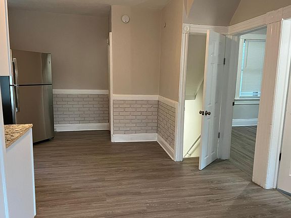 4th image of 47 Pacific Ave #0