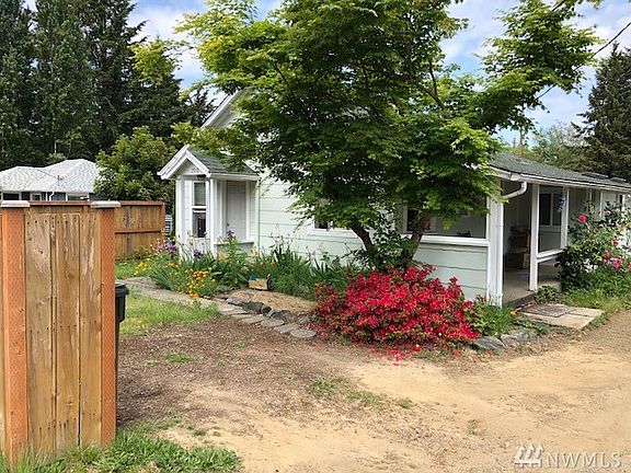 2nd image of 2910 18th Ave SE