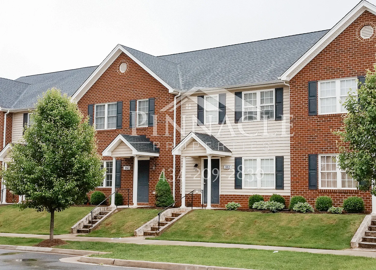 3 bed, 2.5 bath, 1600 sqft, $1,725 — Photo 2