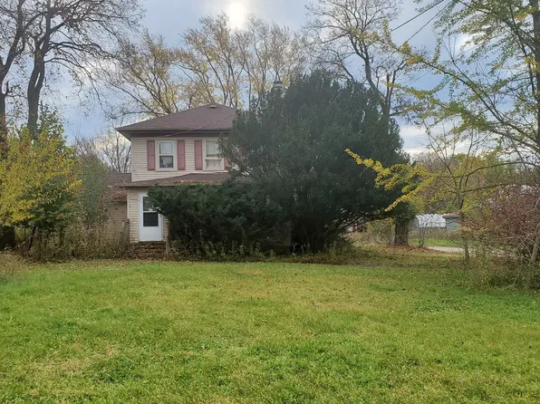 700 McHenry Ave, Woodstock, IL 60098