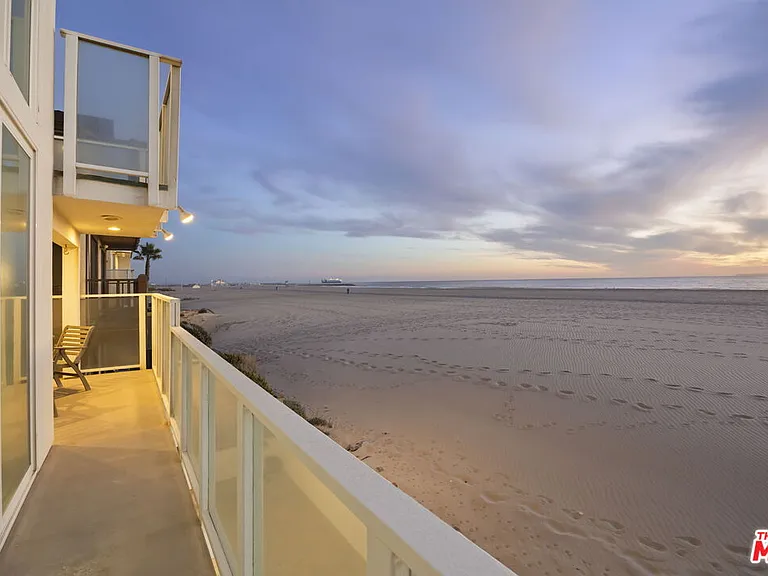 1005 Ocean Dr — Photo 10