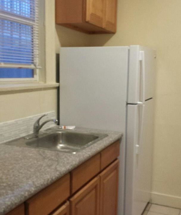 1st image of 3065 Leeward Ave APT 9