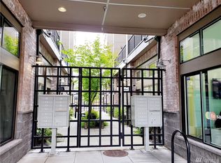 6017 Roosevelt Way NE, Seattle, WA 98115