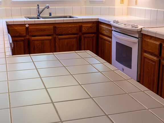 Kitchen Counter