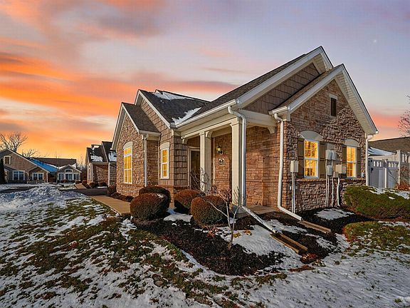 2nd image of 5162 Hayden Woods Ln #22