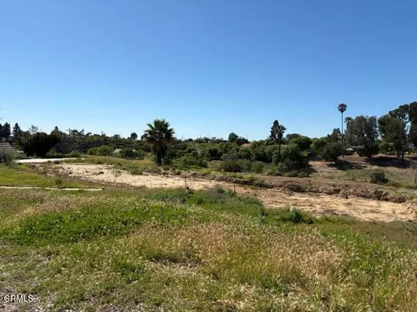 127 Cerro Crest Dr, Camarillo, CA 93010