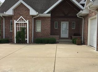 288 N 25th Rd, Peru, IL 61354