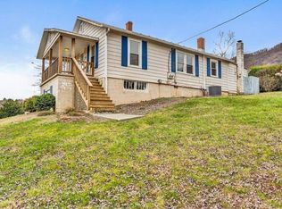 4509 Yellow Mountain Rd, Roanoke, VA 24014