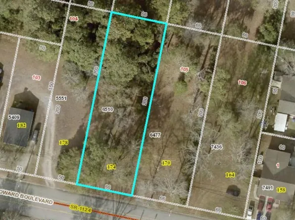 174 Howard Boulevard, Newport, NC 28570