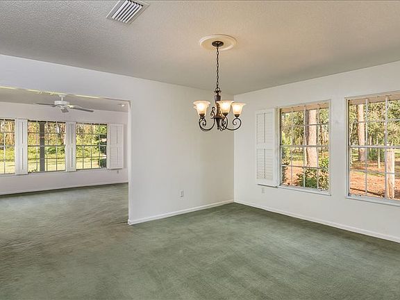 3rd image of 109 Cloverleaf Byp