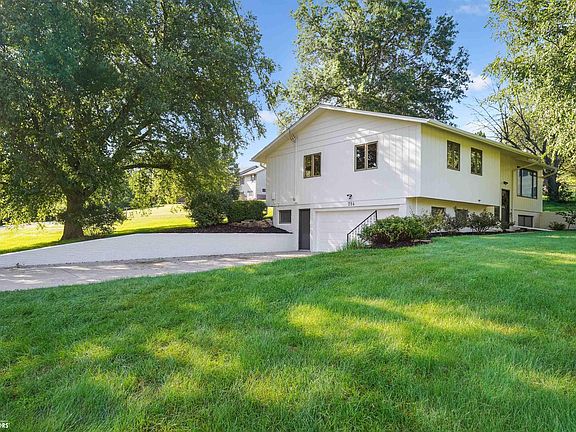 2nd image of 214 Terrace Dr