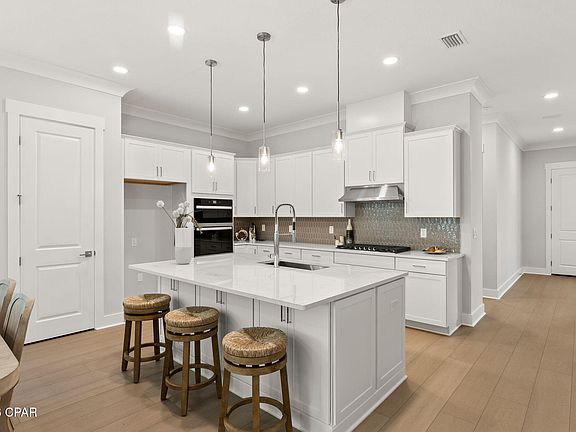 3rd image of 259 Breakwater Blvd