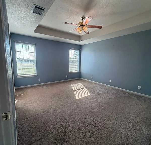 715 Lakeview Dr — Photo 25