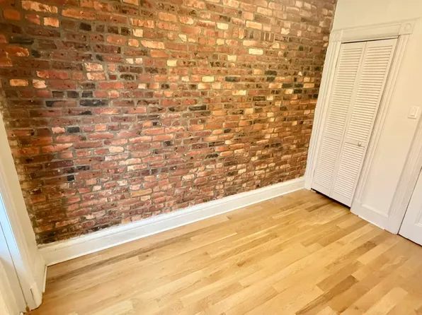 194 Saint Marks Avenue image 11 of 14