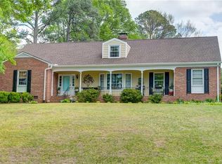 1609 Westcastle Dr, Henrico, VA 23238