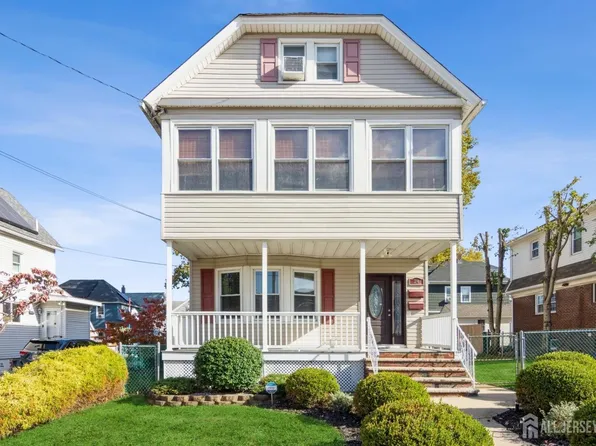 24 Hayward Ave, Carteret, NJ 07008