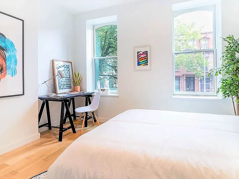 820 Marcy Ave #6 — Photo 3