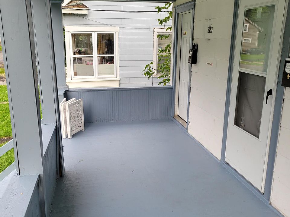 1st image of 227 Marguerite Ave APT 2
