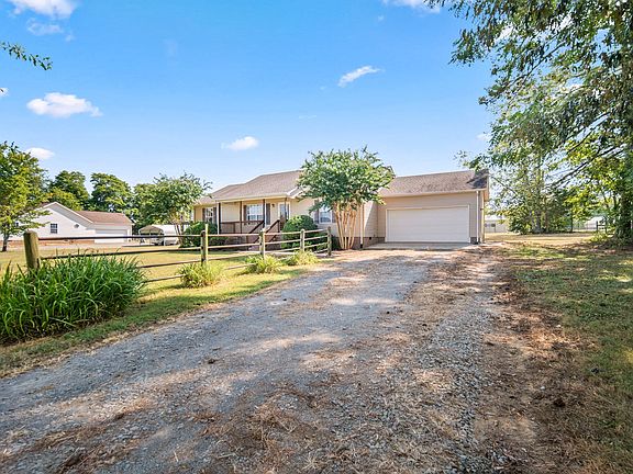 5th image of 204 Greenbrier Swamp Rd