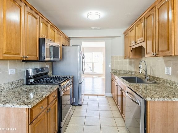 3rd image of 1715 Portsmith Ln #1715
