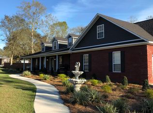 7322 Caraway Rd, Moss Point, MS 39562