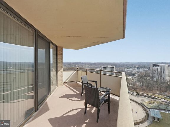 4th image of 5225 Pooks Hill Rd APT 1401N