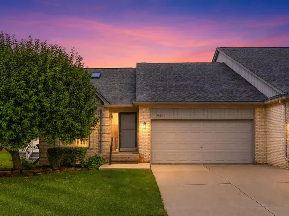 46201 Bentley Cir W, Macomb, MI 48044
